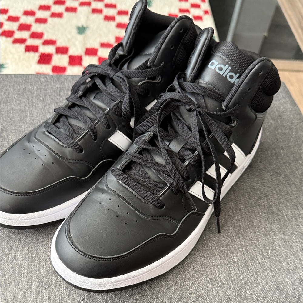 Adidas Men's Black and White Sneakers